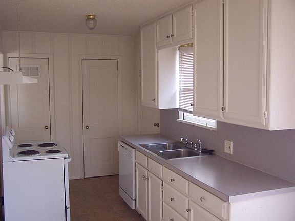 2nd image of 6004 Forest Hill Dr