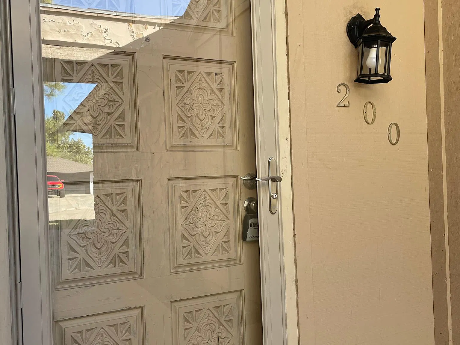 200 Elwood Dr — Photo 1