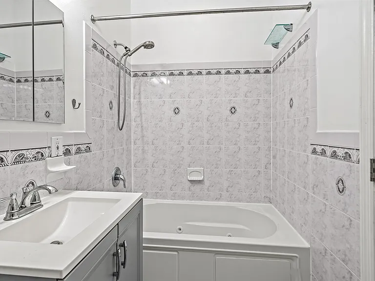 800 Ocean Ave #1 — Photo 39