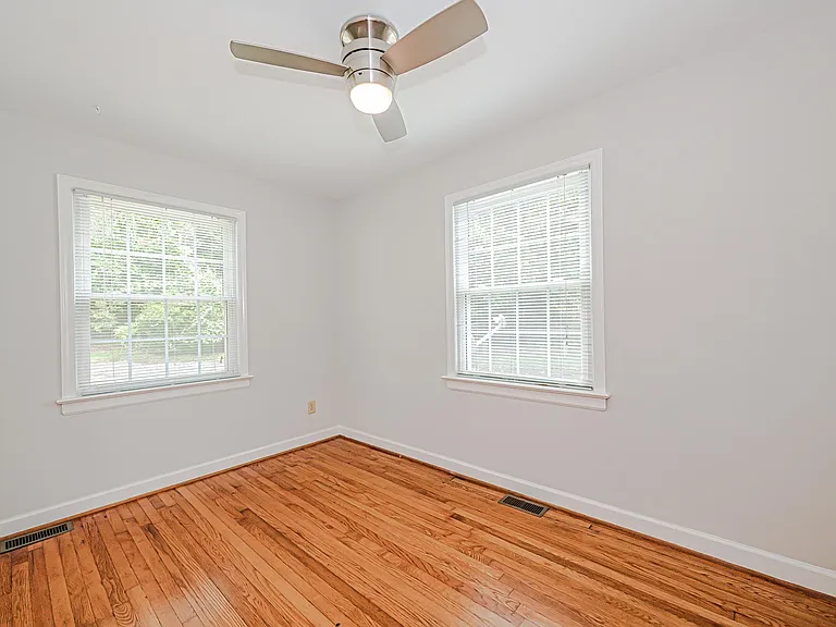 561 Wakefield Dr #A — Photo 11