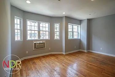 Rented by Next Door Realty NYC