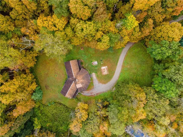 568 Oak Summit Road, Millbrook, NY 12545