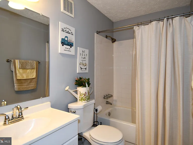 11944 Cardamom Dr #11944 — Photo 20