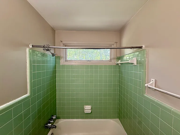 1237 Cottondale Rd — Photo 5
