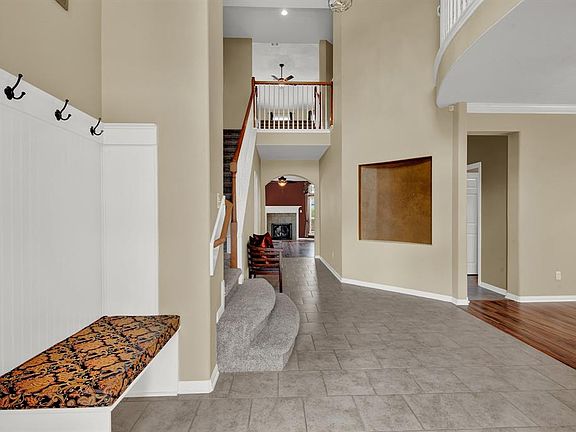 3rd image of 3744 Armand Dr