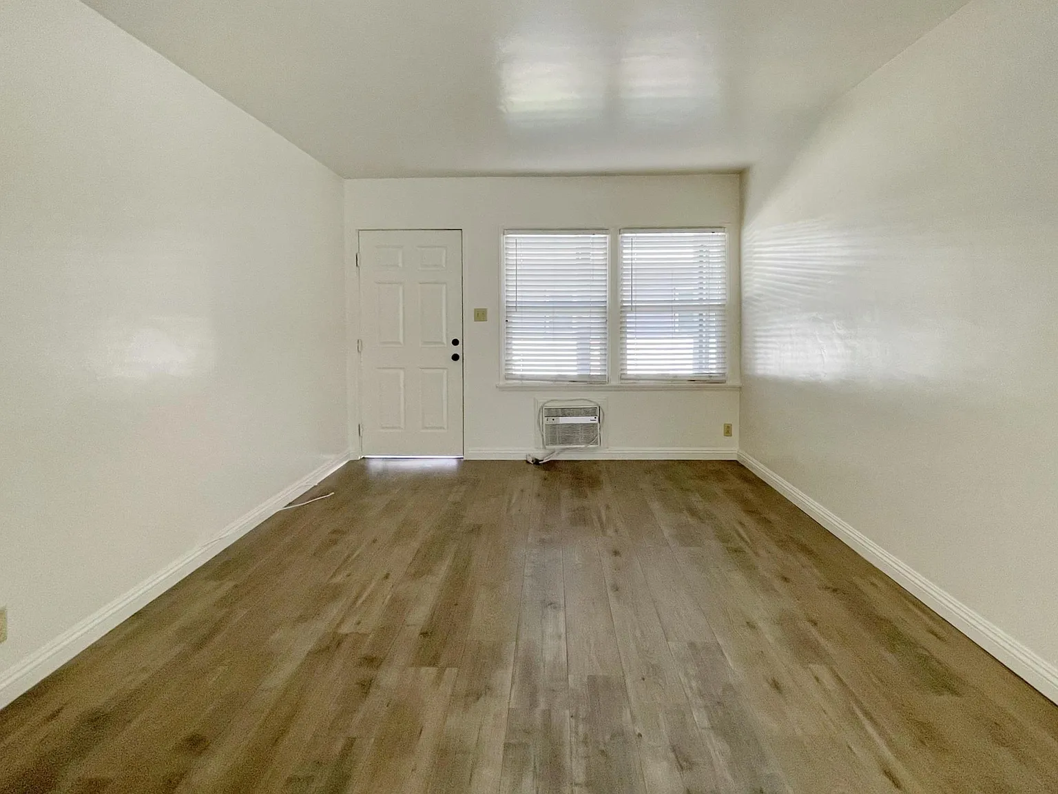 2427 W Main St — Photo 3