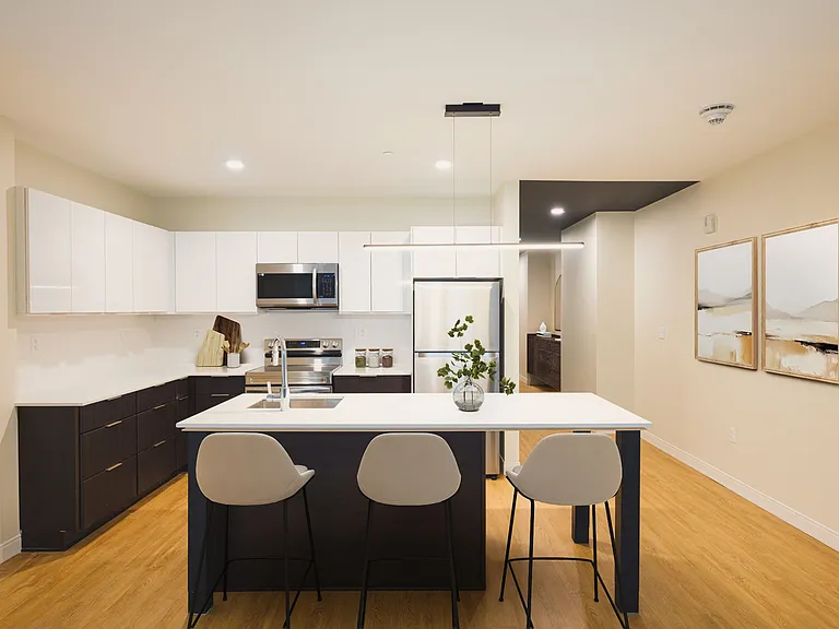 The Standard — Photo 12