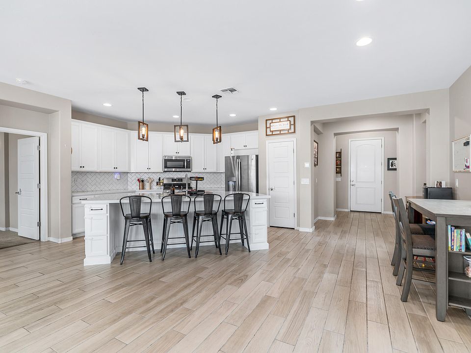 2822 E HIDALGO Avenue, Phoenix, AZ 85040 | Zillow