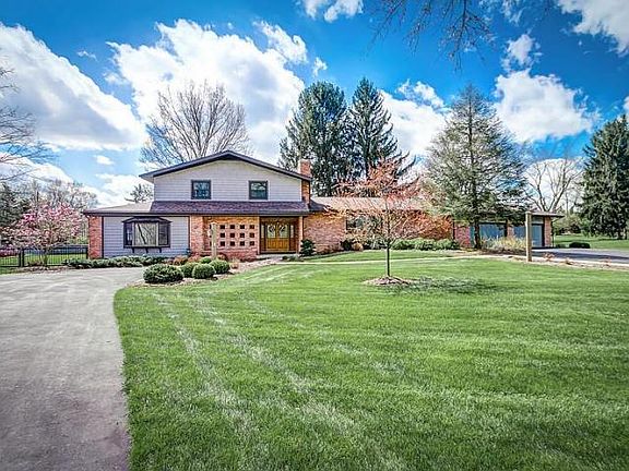 2nd image of 3987 Riverview Dr