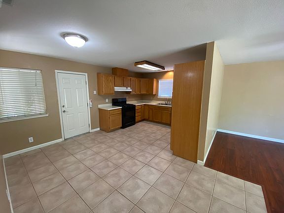 4th image of 7621 Hickory Ave