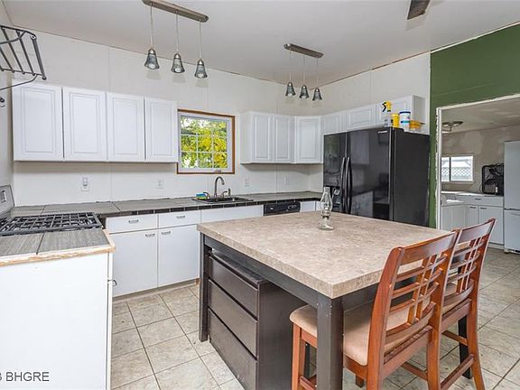 4th image of 534 N Grand St