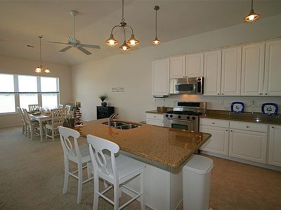 5th image of 13244 E Lake Shore Dr #301