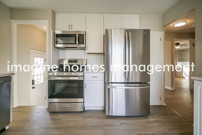 1131 Belrose Rd — Photo 5