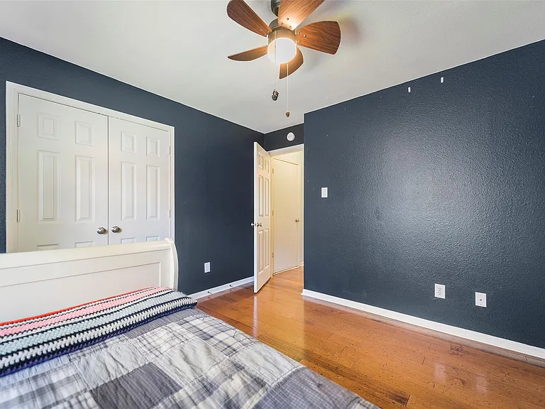 9719 Hawkins Ln — Photo 21