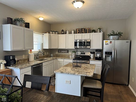 5th image of 7436 Mosaic Dr