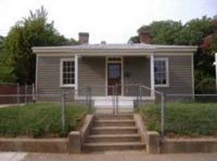 711 Hinton St, Petersburg, VA 23803