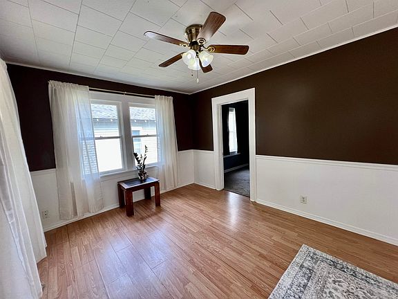 5th image of 1118 N B St