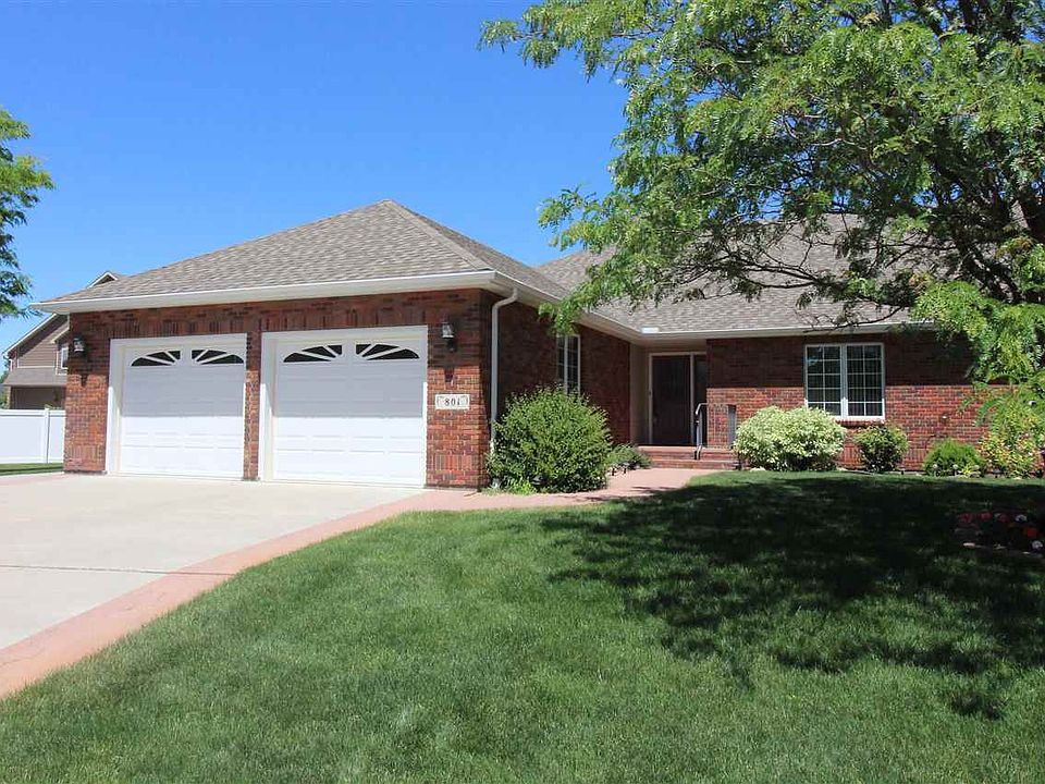 1st image of 801 Crane Ct