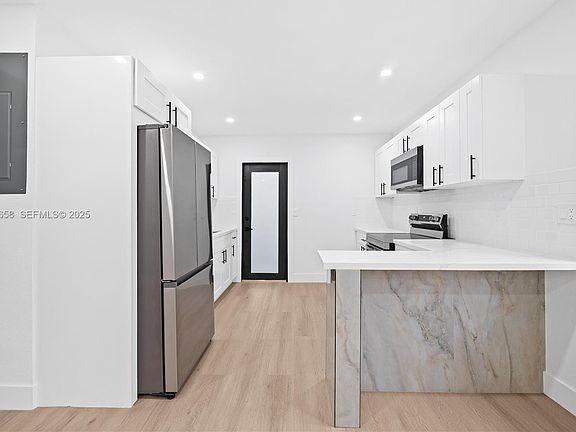 2nd image of 11630 SW 185th St