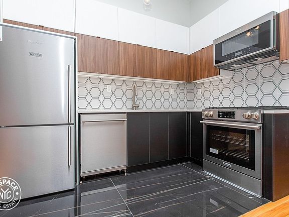 3rd image of 255 McKibbin St #547