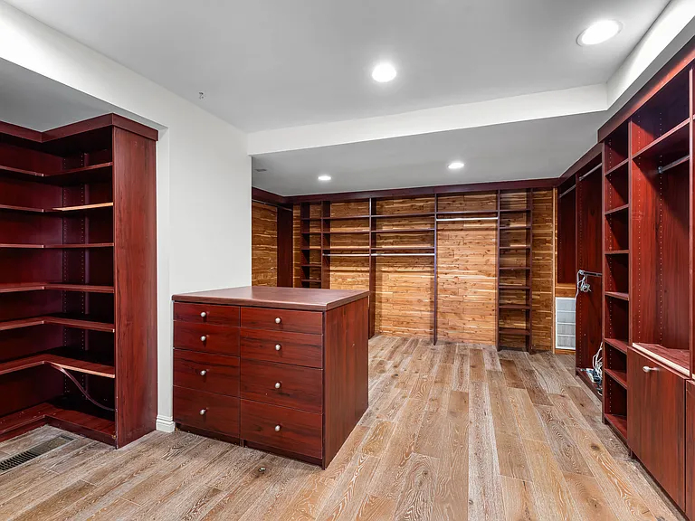 3782 Berry Dr — Photo 23