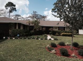 110 New Kent Ct, Royal Palm Beach, FL 33411