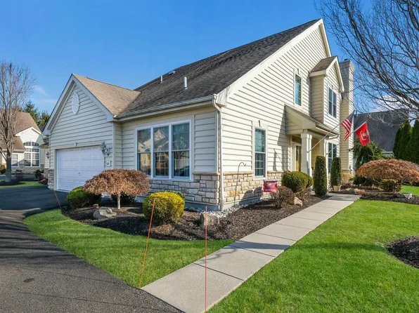 509 Plymouth Ct #14, Warrington, PA 18976