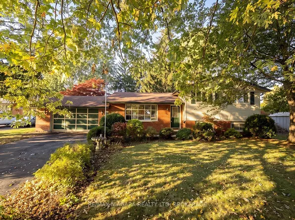 29 Runnymede Rd, Pt Colborne, ON L3K 5C2