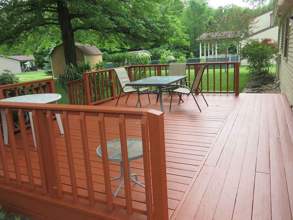 2nd image of 8622 Groveside Dr