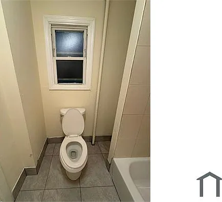 4 bed, $2,900 — Photo 2