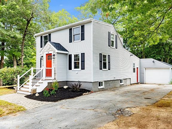 3rd image of 39 Birch St