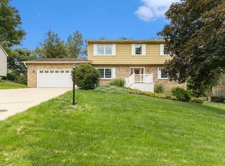 194 Wexford Rd, Valparaiso, IN 46385