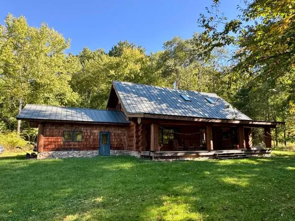 252 Island Ln, Warren, PA 16365