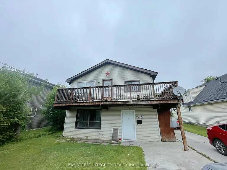 320 Miami Dr #1 — Photo 1