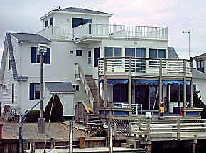 Multi level waterfront decks