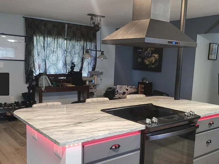 460 Dinner St NE — Photo 5