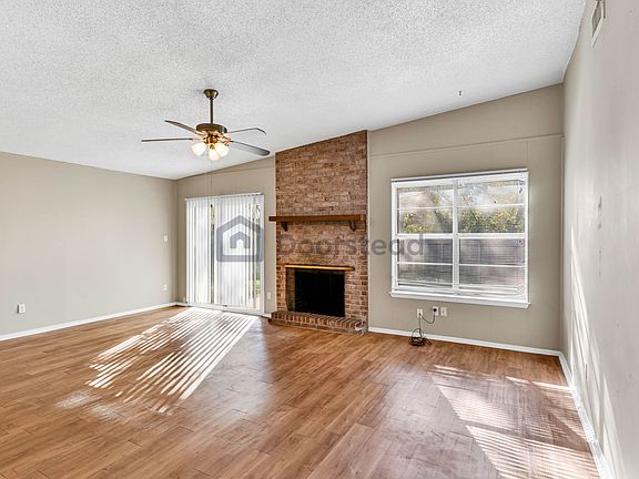 5th image of 9812 Dallum Dr #B