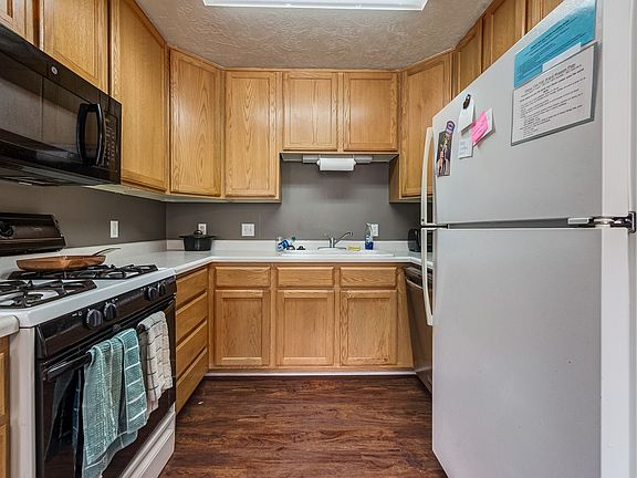 2nd image of 529 N 790 E APT 211