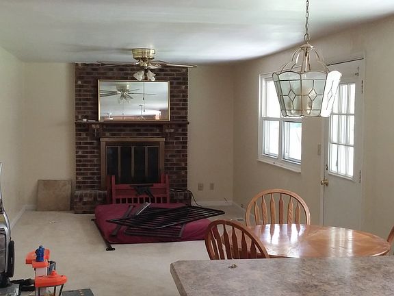 5th image of 3580 Charlotte Mill Dr