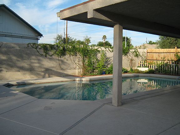 5th image of 761 Essex East Dr