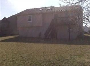 1825 NE Burgandy Cir, Lees Summit, MO 64086