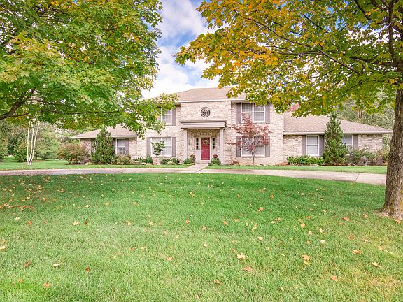 4th image of 3134 Williamsburg Way