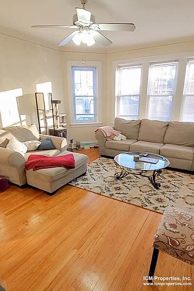 1st image of 2204 W Foster Ave #1A
