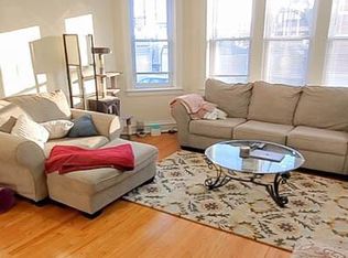 2204 W Foster Ave #1A, Chicago, IL 60625