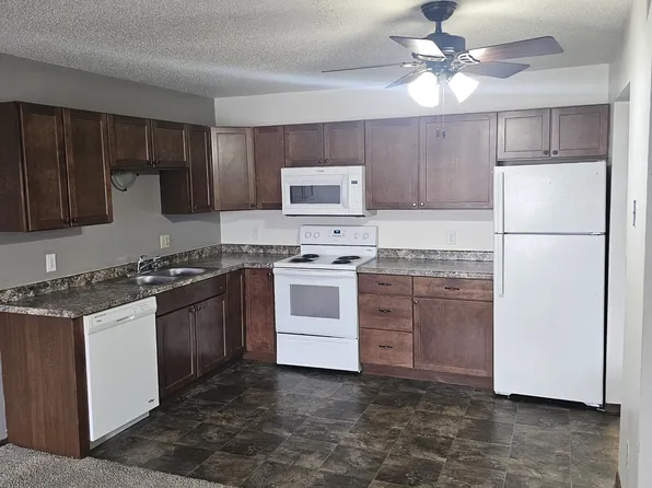 1544 East Gateway Circle South