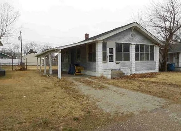 828 Condit St photo 1