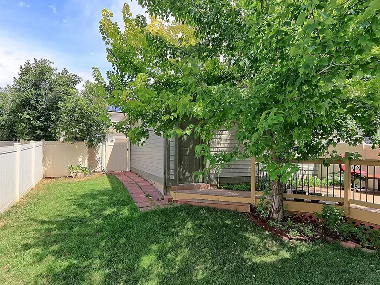 363 Casper Dr — Photo 18