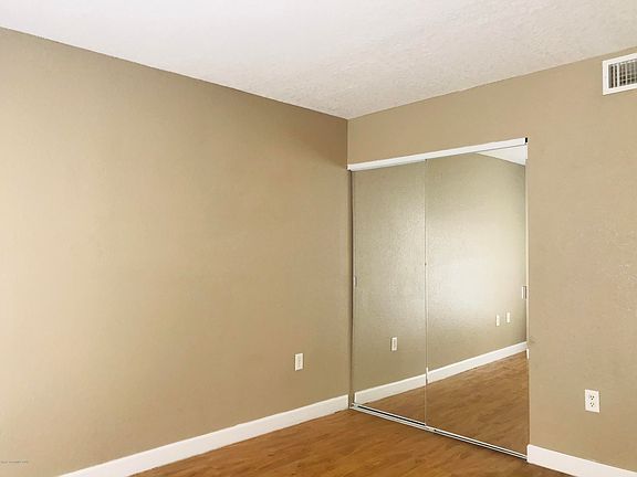 4th image of 1515 Huntington Ln APT 615