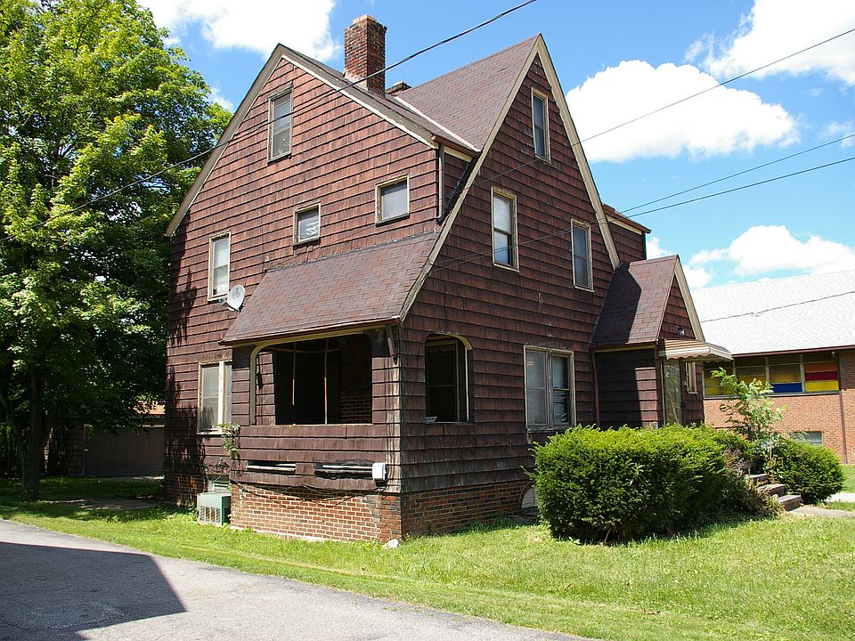 2nd image of 4604 E 131st St
