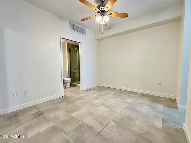 1701 E Colter St #110 — Photo 10